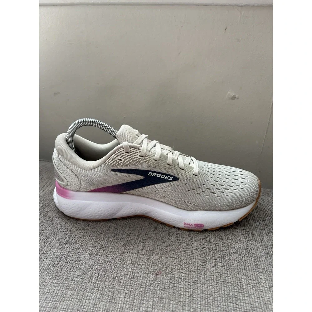 Brooks Ghost 16 1204071B175‎ Gray Running Shoes Sneakers Womens Size 8.5 B